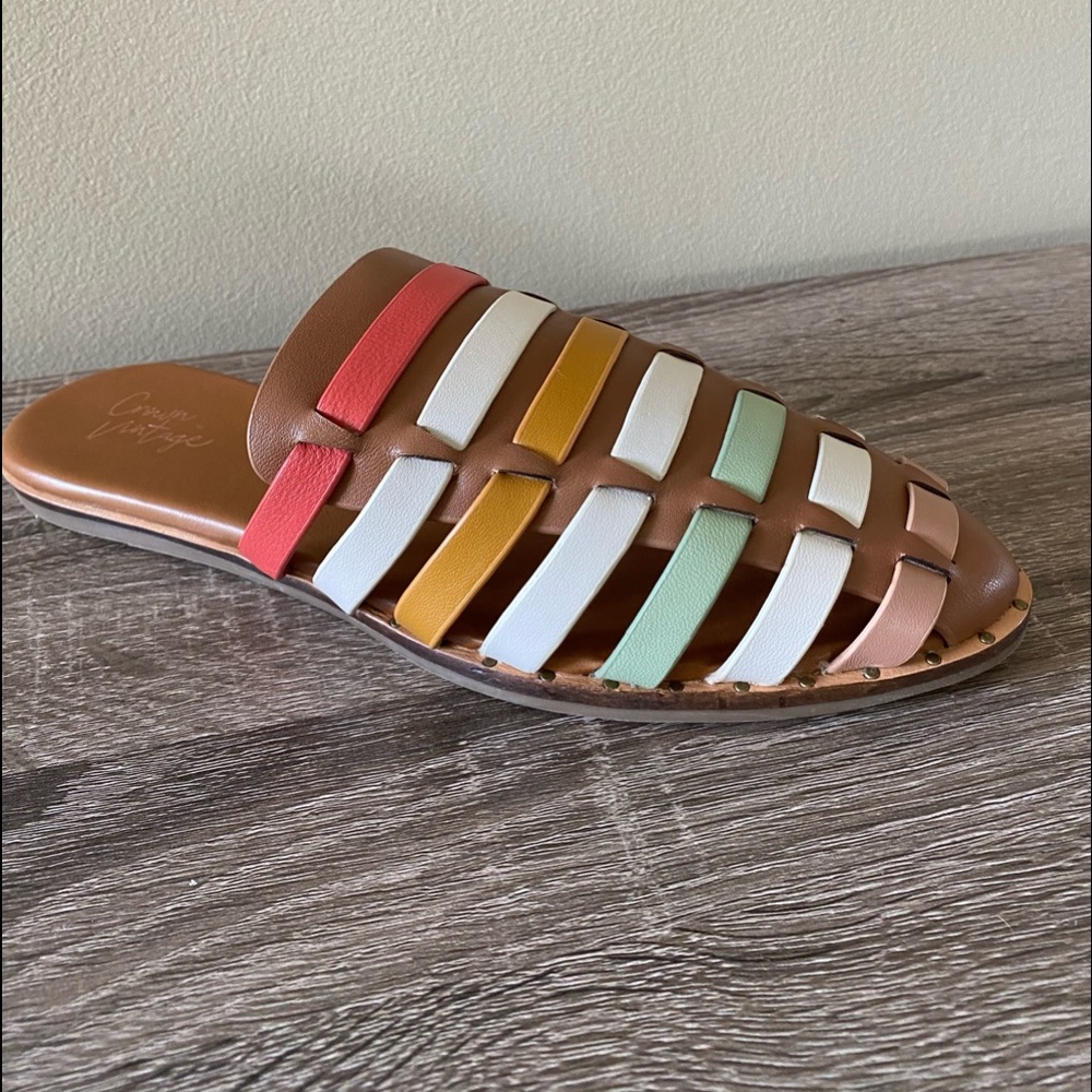 Crown vintage mule